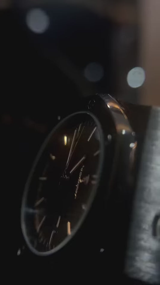 Black Luxury Quartz Sports Watch For Men